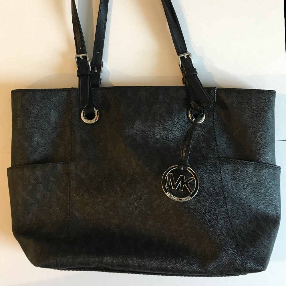 Michael Kors Jet Set Medium Travel Tote Bag